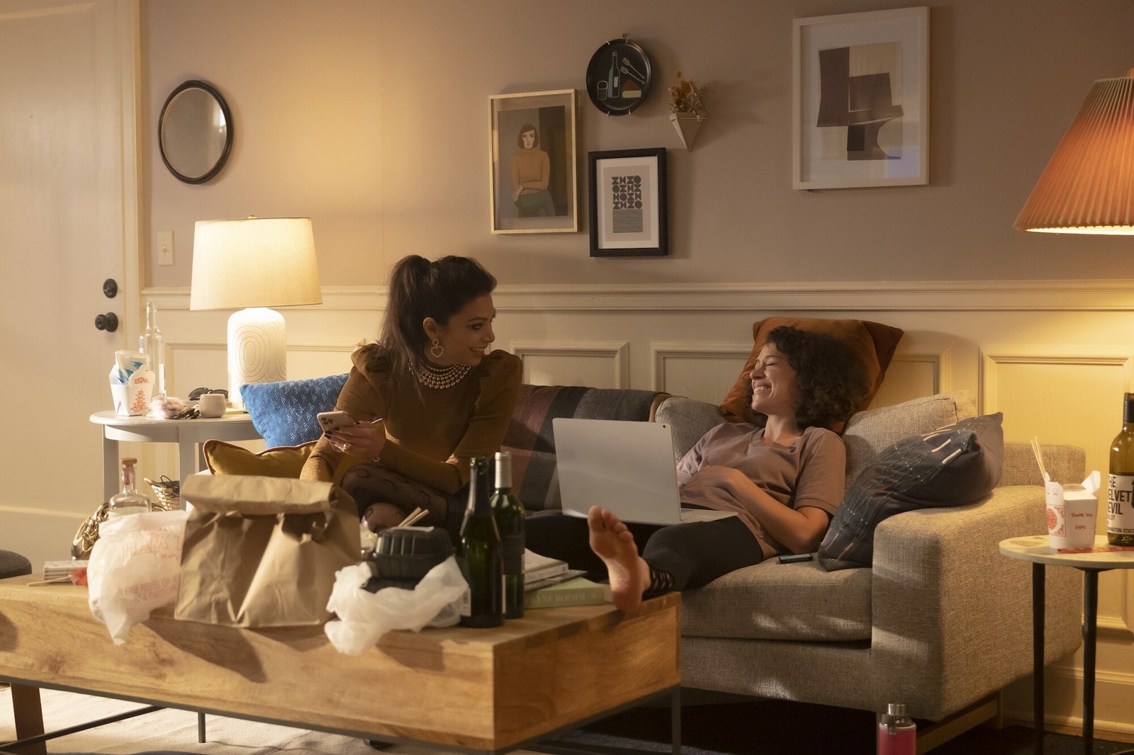 Jennifer Walters and Nikki — apartment scene